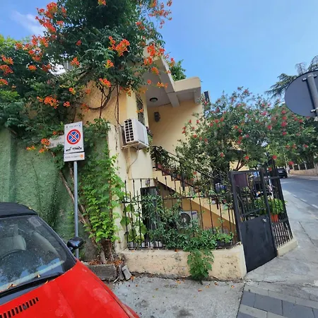 Appartamento Tirana's Stay! *